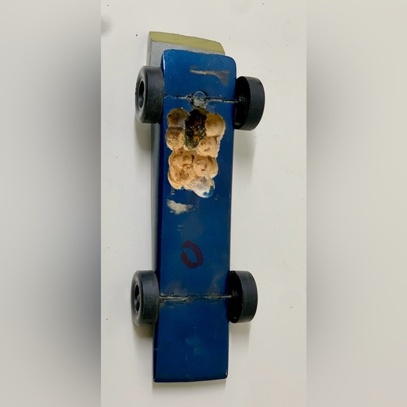 1983 Vintage Hand Crafted Homemade Pinewood Derby Race Car - Picture 6 of 8